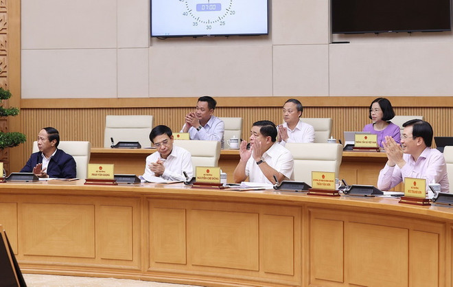 Thủ tướng: Phản ứng chính sách phải kịp thời, chính xác, hiệu quả hơn ảnh 3