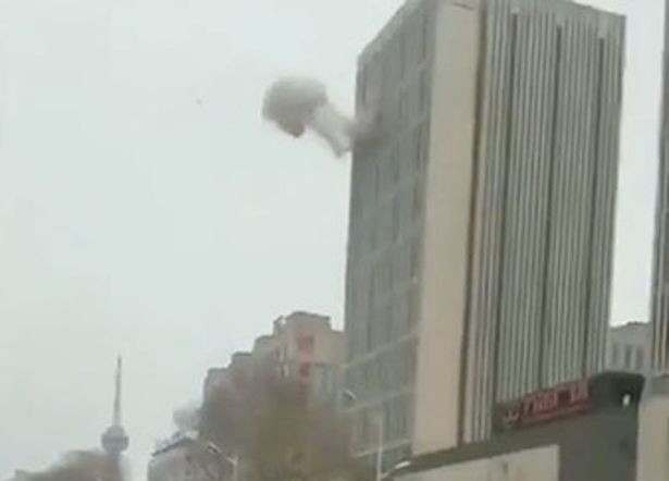 Nổ lớn gây thương vong tại chung cư cao tầng ở Trung Quốc ảnh 1