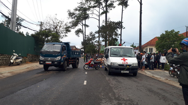 Đà Lạt: Xe máy lấn đường tông trực diện xe tải, 1 người chết tại chỗ ảnh 1