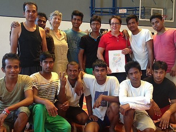 Người Italy bắt đầu chiến dịch vận động cứu giúp người nhập cư ảnh 1