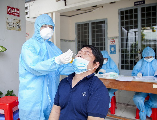 Một huyện ở An Giang giãn cách y tế và tạm dừng thi tốt nghiệp THPT ảnh 1