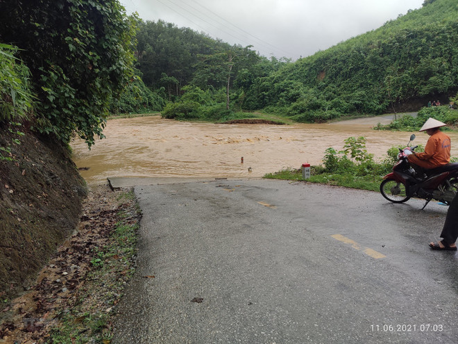 Đề phòng xảy ra lũ quét, sạt lở đất ở khu vực Bắc Bộ và Trung Bộ ảnh 1