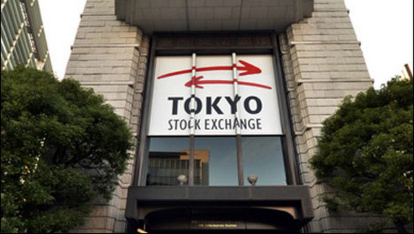 Chứng khoán Nhật Bản liên tiếp xác lập các kỷ lục mới ảnh 1
