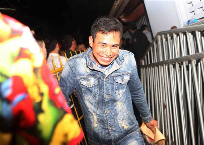 Nam Định: Không còn tình trạng ''tiền trao, ấn phát'' tại đền Trần ảnh 1