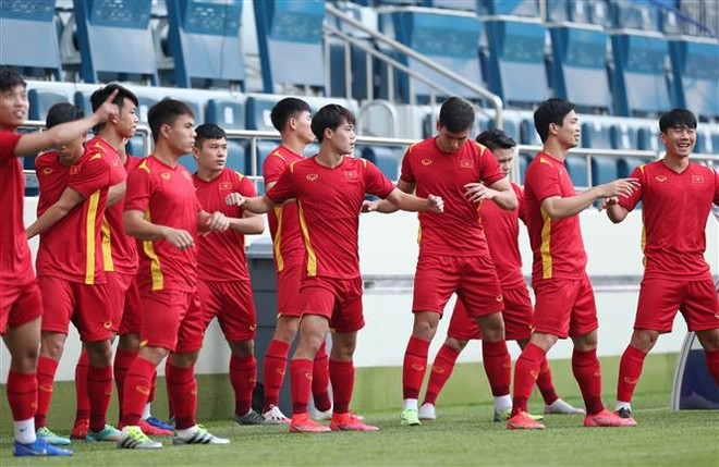 HLV Park Hang-seo chốt danh sách cầu thủ cho trận gặp Malaysia ảnh 1