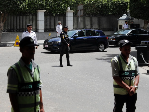 Hai người thiệt mạng trong vụ tấn công nhằm vào cảnh sát Ai Cập ảnh 1