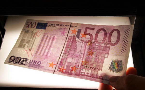 ECB họp bàn để đưa ra quyết định "khai tử" đồng 500 euro ảnh 1