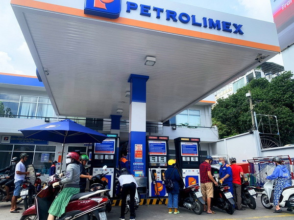 Thanh tra 15 doanh nghiệp đầu mối và 2 đơn vị sản xuất xăng dầu ảnh 1