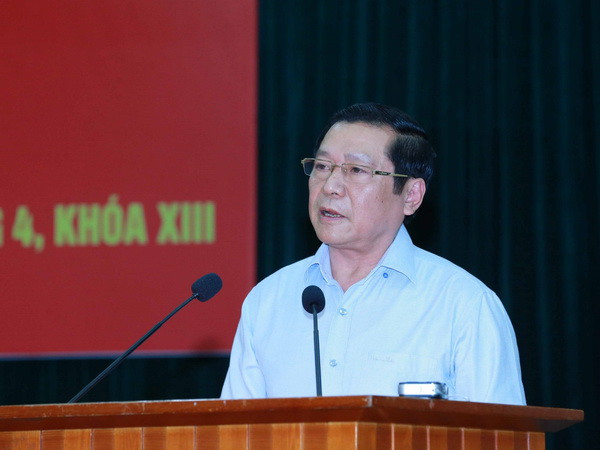 Ông Lại Xuân Môn, Ủy viên Trung ương Đảng, Phó Trưởng Ban Thường trực Ban Tuyên giáo Trung ương báo cáo tại Hội nghị. (Ảnh: Phương Hoa/TTXVN) Tập trung tuyên truyền kết quả Hội nghị Trung ương 4, khóa XIII ảnh 1
