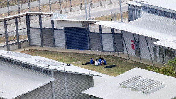 Australia đóng cửa một trại tị nạn lớn trên Đảo Giáng sinh ảnh 1