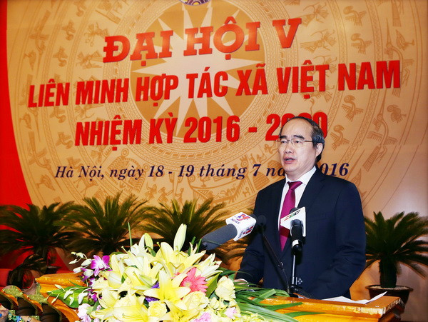 Chủ tịch Ủy ban Trung ương Mặt trận Tổ quốc Việt Nam Nguyễn Thiện Nhân phát biểu tại Lễ khai mạc Đại hội. (Ảnh: Nguyễn Dân/TTXVN) Phát huy vai trò nòng cốt để khu vực kinh tế hợp tác phát triển ảnh 1