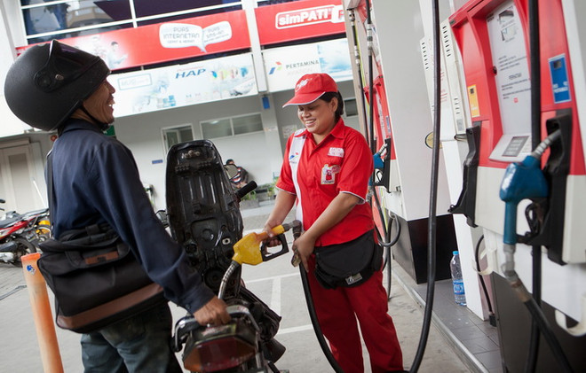 Căng thẳng xung quanh vấn đề hạt nhân Iran đẩy giá dầu thế giới đi lên ảnh 1