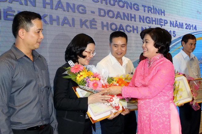 TP.HCM: Các ngân hàng đăng ký hỗ trợ doanh nghiệp 211.500 tỷ đồng ảnh 1