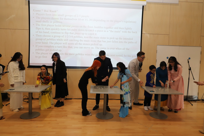 Giới thiệu văn hóa Việt Nam tới công chúng thành phố Birmingham ảnh 2