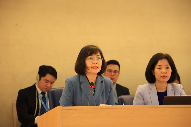 Đại tá Nguyễn Thị Thanh Hương, Trưởng phòng Chuyên đề nhân quyền, Cục Đối ngoại, Bộ Công an phát biểu tại Phiên đối thoại. (Ảnh: Anh Hiển/TTXVN) ttxvn_0705_nhan quyen (2).jpg