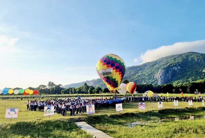 An Giang đón trên 260.000 lượt khách du lịch dịp nghỉ Lễ Quốc khánh ảnh 1