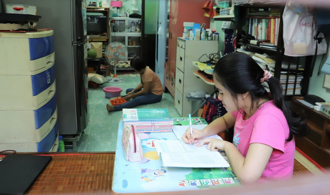 TP.HCM: Tiếp sức cho học sinh mồ côi do dịch COVID-19 đến trường ảnh 2