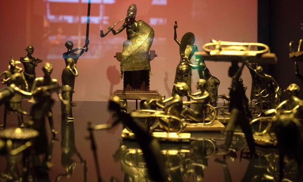 Pháp xem xét trả lại nhiều tác phẩm nghệ thuật cho các nước châu Phi ảnh 1