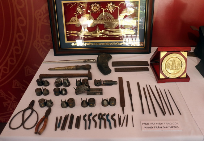Đà Nẵng tiếp nhận các hiện vật quý do người dân hiến tặng ảnh 1