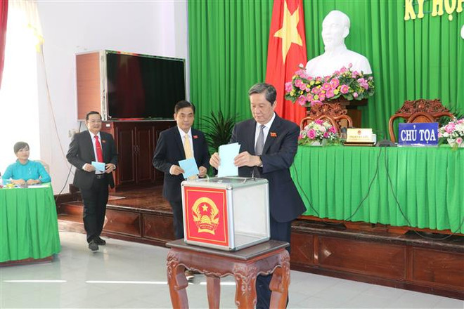 HĐND Cần Thơ thực hiện công tác nhân sự, thông qua các nghị quyết ảnh 1