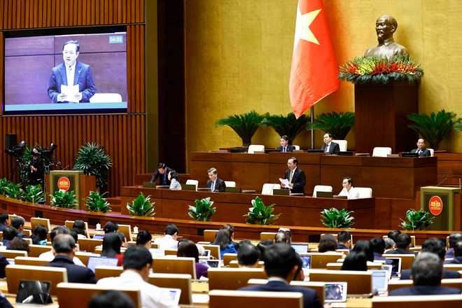 ttxvn_quoc hoi Luat tieu chuan.jpg