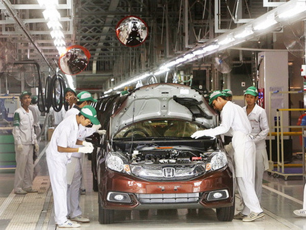 Dây chuyền lắp ráp mẫu Mobilio tại nhà máy mới. (Nguồn: Jakarta Post) Honda đưa nhà máy ôtô thứ hai tại Indonesia vào hoạt động ảnh 1