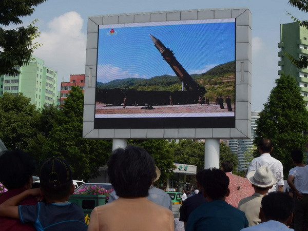 Mỹ kêu gọi hải quân Trung Quốc giúp kiềm chế Triều Tiên ảnh 1