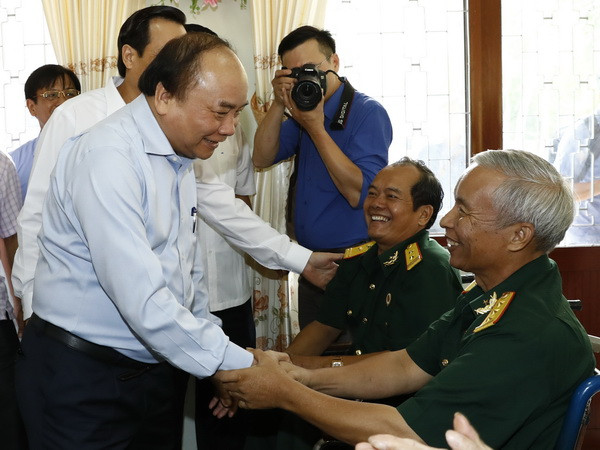 Thủ tướng thăm Trung tâm Điều dưỡng thương binh Long Đất ảnh 1