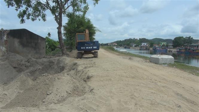 Dự án vốn đầu tư trăm tỷ đồng nhưng triển khai thiếu đồng bộ ảnh 1