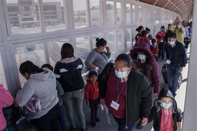 Mỹ khẳng định chưa thể mở cửa biên giới với Mexico ảnh 1