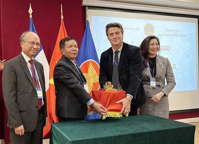 ttxvn_1811_an vang (1).jpeg