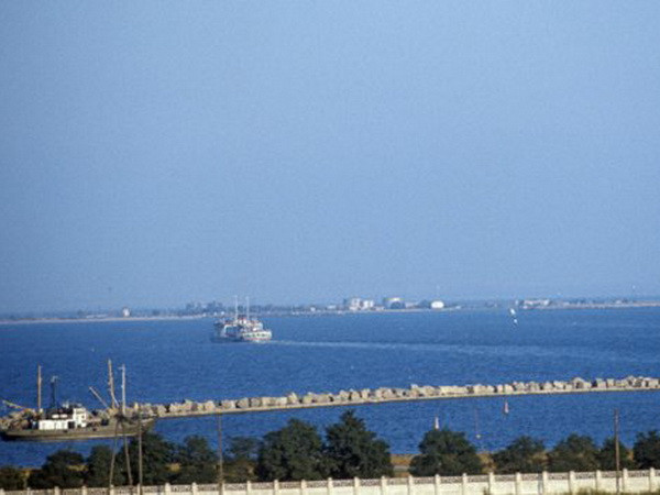 Trung Quốc đề xuất xây đường hầm nối liền Crimea với Nga ảnh 1