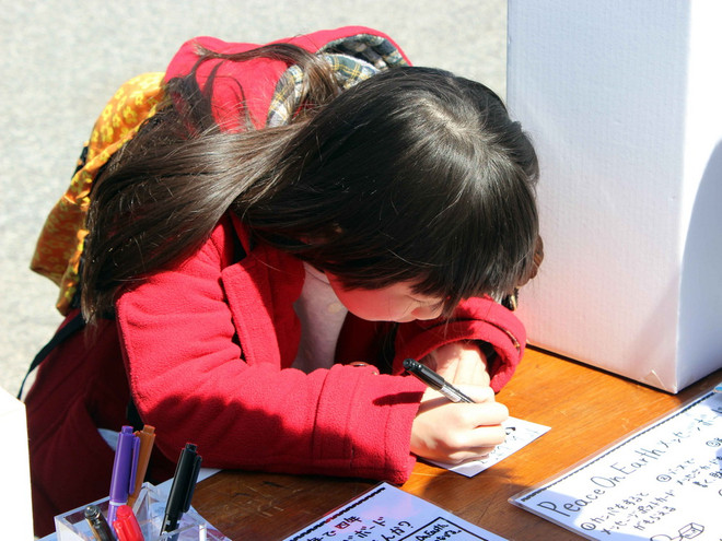 Thảm họa kép tại Nhật Bản: Giọt nước mắt lặn vào trong ảnh 2