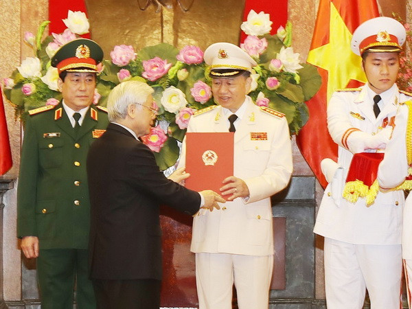 Hai đồng chí Tô Lâm và Lương Cường được phong hàm Đại tướng ảnh 1