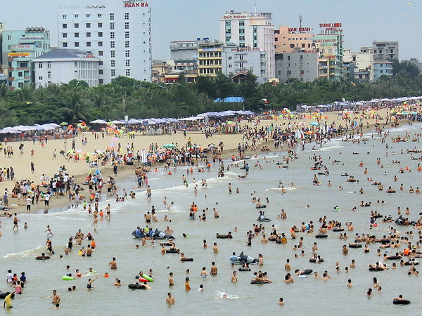 Sầm Sơn thực hiện 9 có, 9 không trong Mùa du lịch biển 2015 ảnh 1