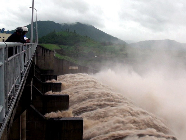 Hồ thủy điện Trị An tiến hành đợt xả lũ lớn nhất trong năm ảnh 1