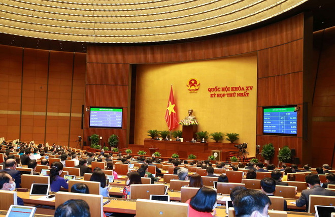 Quốc hội thông qua danh sách để bầu Phó Chủ tịch nước, Chánh án Tòa án Nhân dân Tối cao, Viện trưởng Viện kiểm sát Nhân dân Tối cao. (Ảnh: Phương Hoa/TTXVN) Thông cáo báo chí số 07, Kỳ họp thứ nhất, Quốc hội khóa XV ảnh 3
