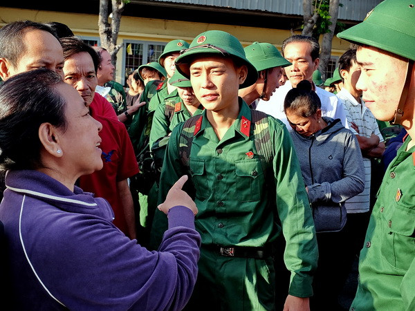 Tưng bừng ngày hội tòng quân tại các địa phương ​ở Quân khu 7 ảnh 6
