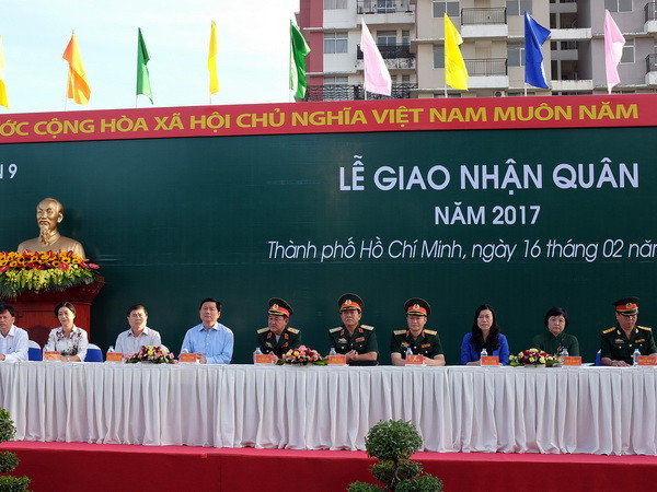 Tưng bừng ngày hội tòng quân tại các địa phương ​ở Quân khu 7 ảnh 3