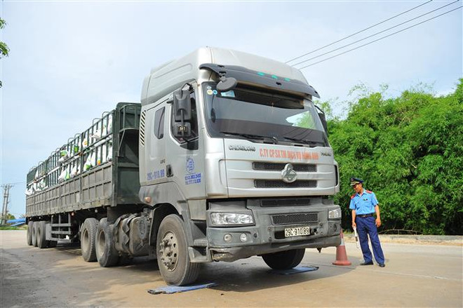 Từ 1/4, triển khai chuyên đề xử lý vi phạm chở hàng quá khổ, quá tải ảnh 1