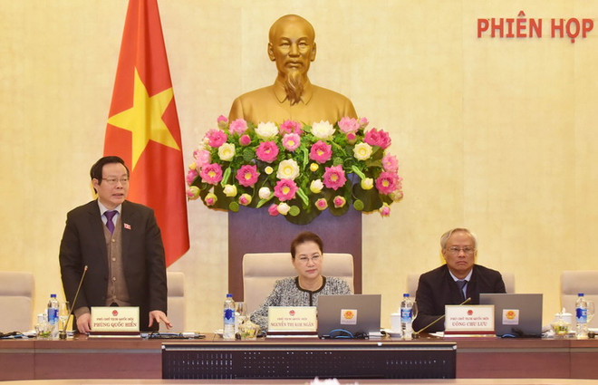 Trong ảnh: Phó Chủ tịch Quốc hội Phùng Quốc Hiển phát biểu. (Ảnh: Trọng Đức/TTXVN) Khai mạc phiên họp thứ 30 của Ủy ban Thường vụ Quốc hội ảnh 2