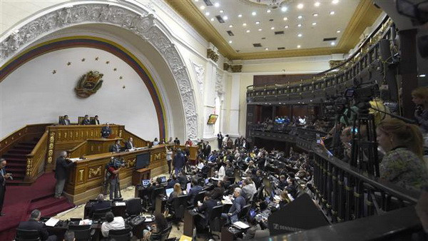 Hội đồng bầu cử Venezuela treo tư cách của 3 nghị sỹ đối lập ảnh 1