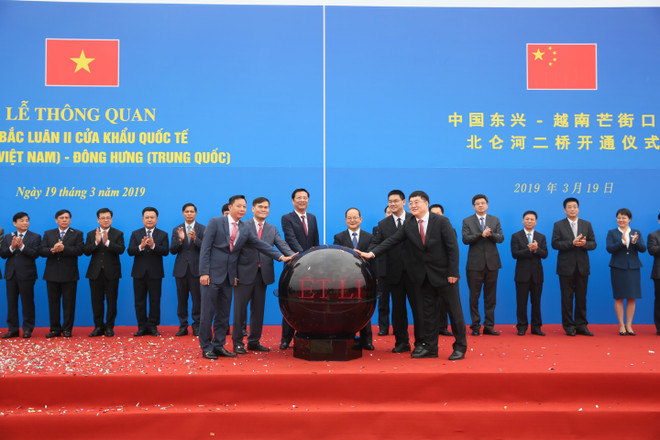 Quảng Ninh tổ chức lễ thông quan cầu Bắc Luân II ảnh 2