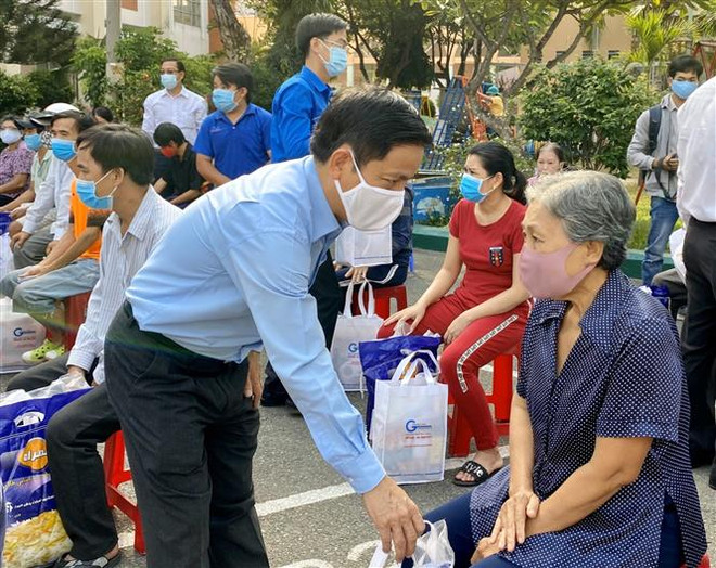 Chuyến xe yêu thương, chung tay vượt qua đại dịch COVID-19 ảnh 1