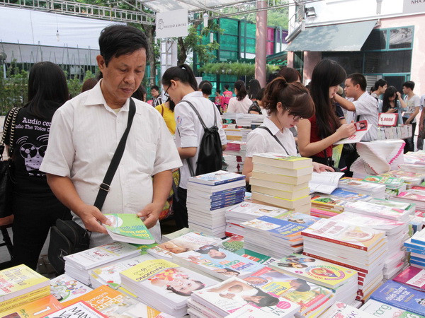 Sẽ ra mắt sàn giao dịch sách trực tuyến tại Hội sách mùa Thu 2016 ảnh 1