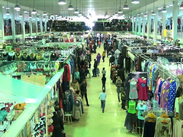 Đồng ruble mất giá - Tết của người Việt tại Nga kém vui ảnh 1