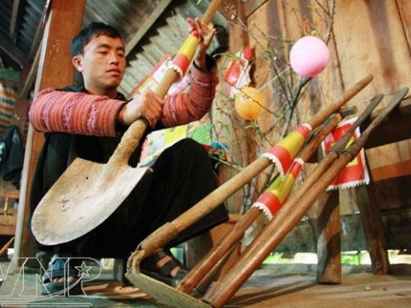 Tục “Khờ Chan” - biết ơn công cụ lao động của người H'Mông ảnh 1