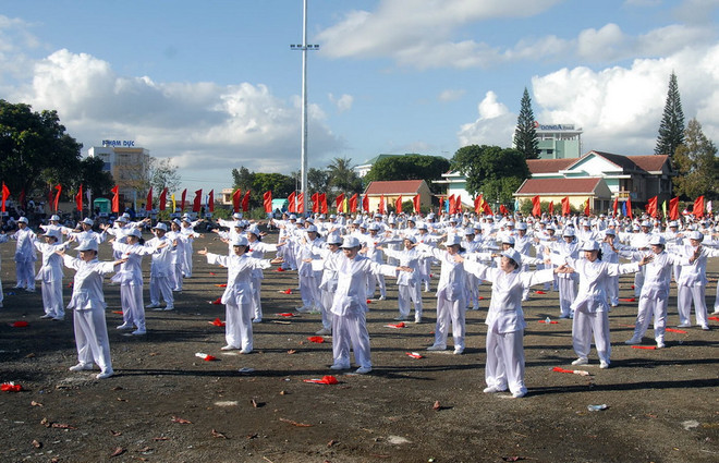 Gần 3.000 người xác lập kỷ lục đồng diễn dưỡng sinh đông nhất ảnh 1