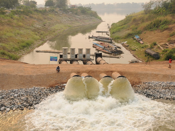 Thái Lan tiếp tục xây dựng các trạm bơm chuyển nước sông Mekong ảnh 1