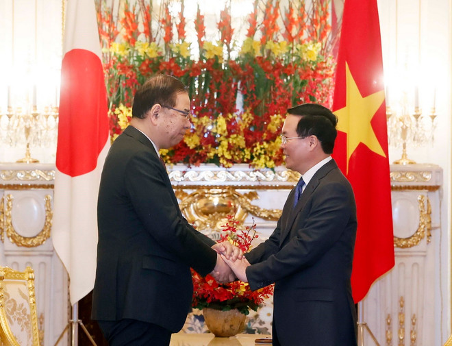 Chủ tịch nước Võ Văn Thưởng tiếp Chủ tịch Đảng Cộng sản Nhật Bản Shii Kazuo. (Ảnh: Thống Nhất/TTXVN) ttxvn_2811_chu tich nuoc dang nhat ban (3).jpg